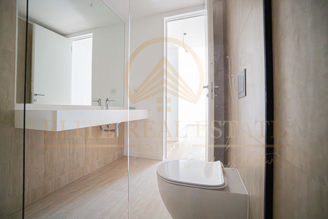 Stațiunea Mamaia - Vânzare apartament cu 2 camere, 2 bai cu vedere la mare. - Poză 21