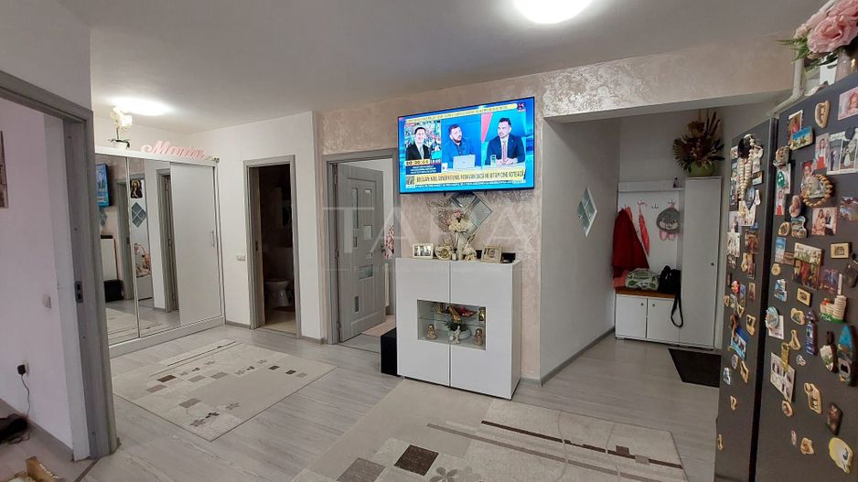 Apartament cu 3 camere, 2 balcoane și parcare, zona Floresti. - Poză 4