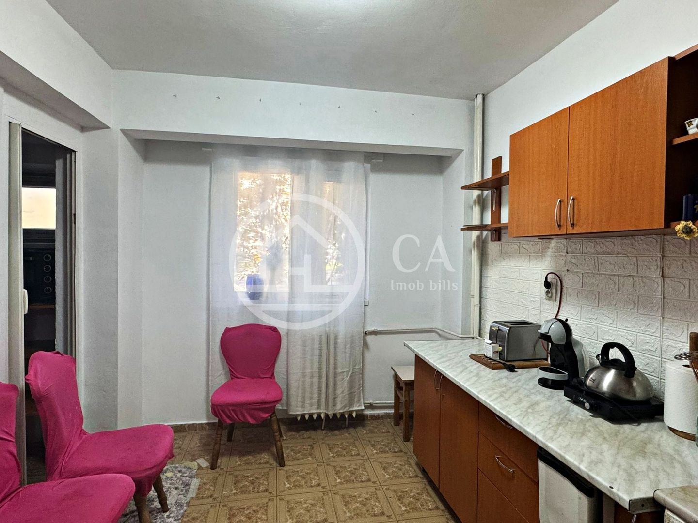 Apartament de închiriat cu 3 camere în zona Dacia, Oradea - Poză 7