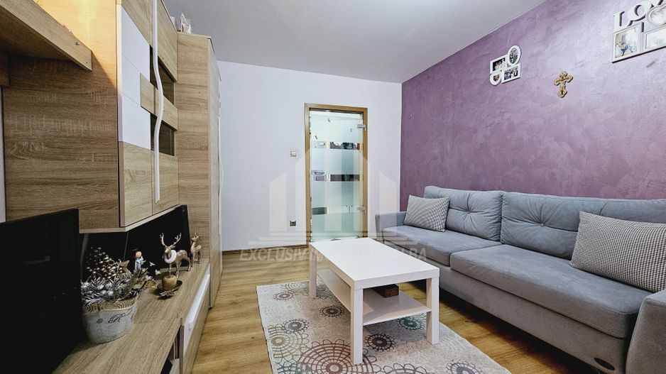 Apartament cu 3 camere de vanzare, Ampoi 1 - Poză 2