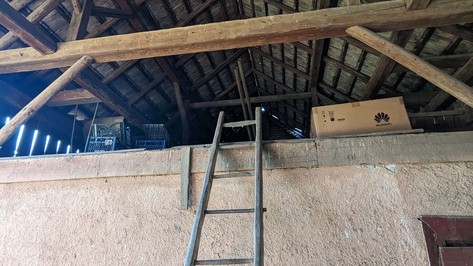 Casă bătrânească 140mp, teren 19 ari, Sâncrai str principală - Poză 7