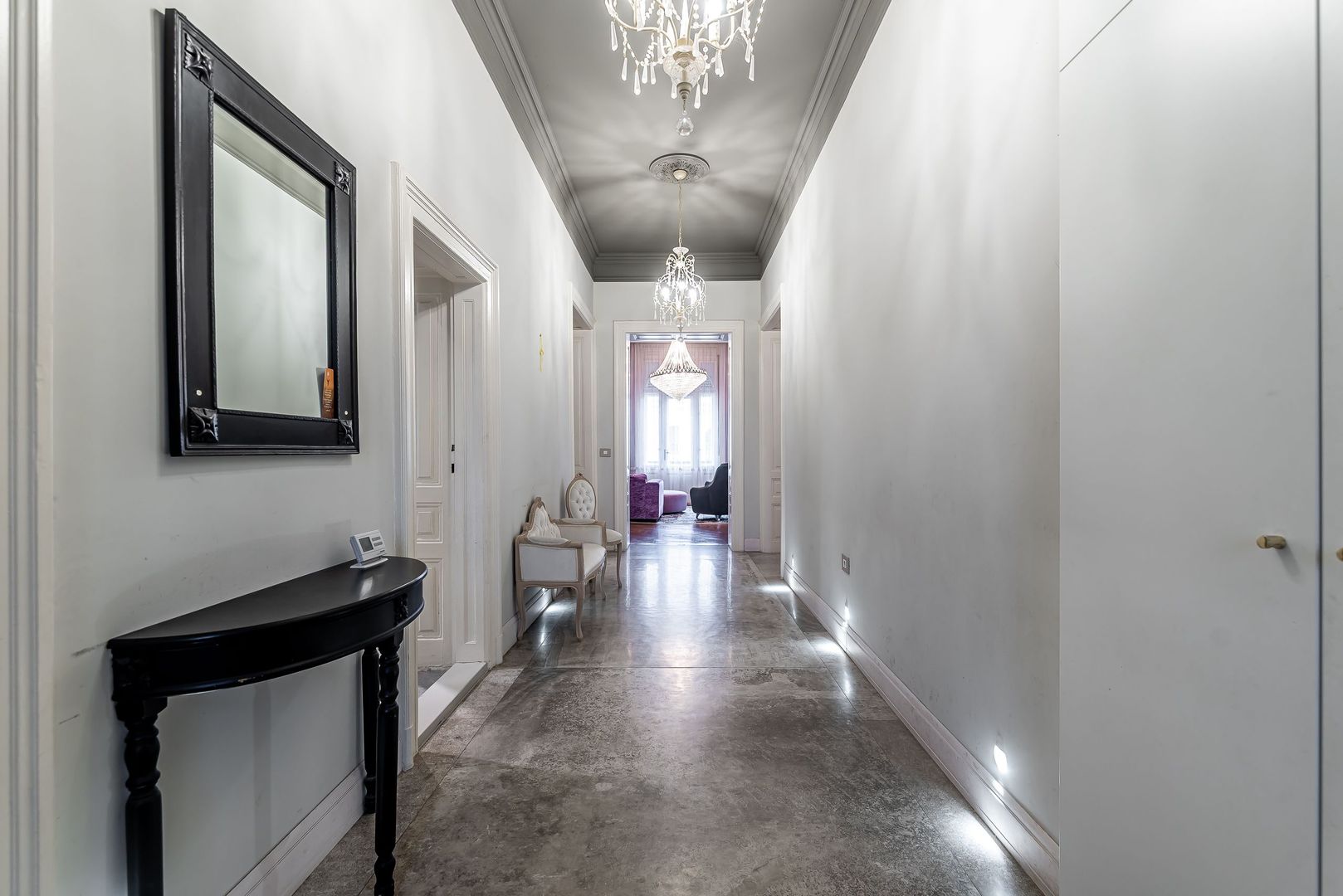 Apartament spatios cu 3 camere de LUX pe Metianu Comision 0 - Poză 2