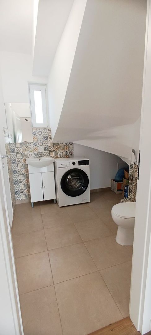 Vilă Duplex Tunari de inchiriat / Curte +Parcare - Poză 7