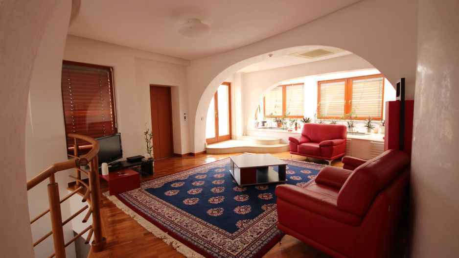 Casa pretabila birouri, camin de batrani - Poză 12