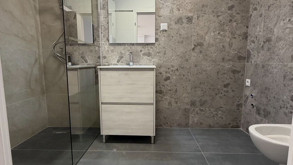 Apartament două camere, finisat nou, zona Eroilor - Poză 7
