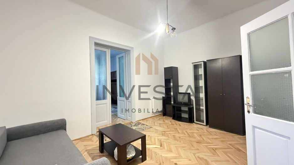 Casa cu 4 camere de inchiriat cu 2 locuri de parcare, zona 7 Strazi - Poză 5