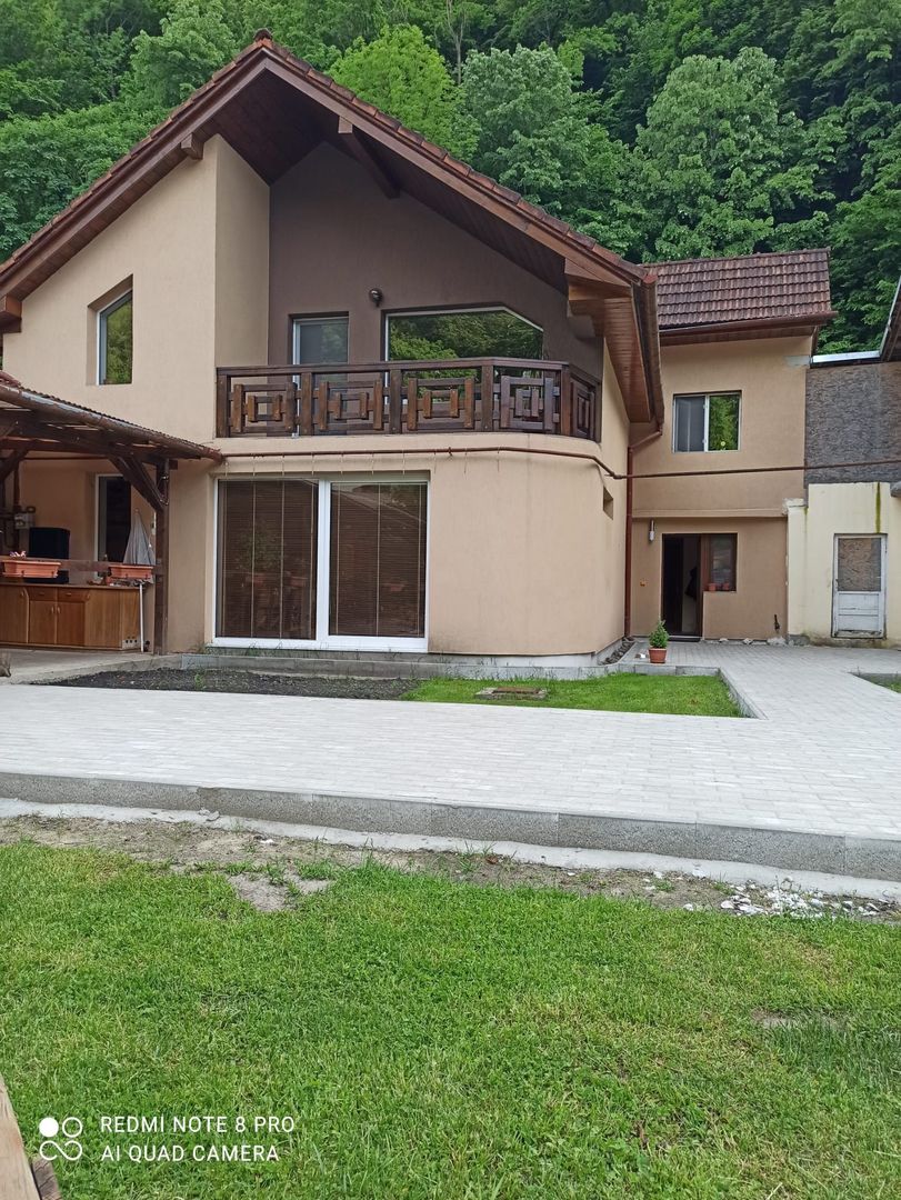 Vila 4 camere zona Lend - Poză 1