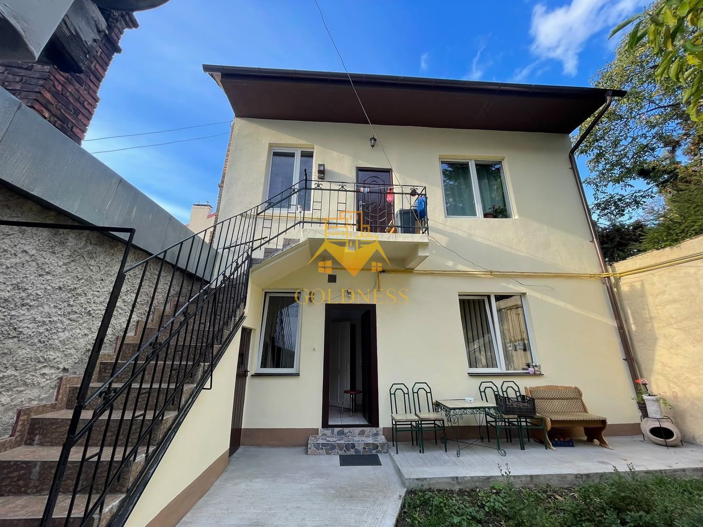 Casa Ultracentral Piata Muzeului ! 100 mp total 4 camere 3 nivele! - Poză 1
