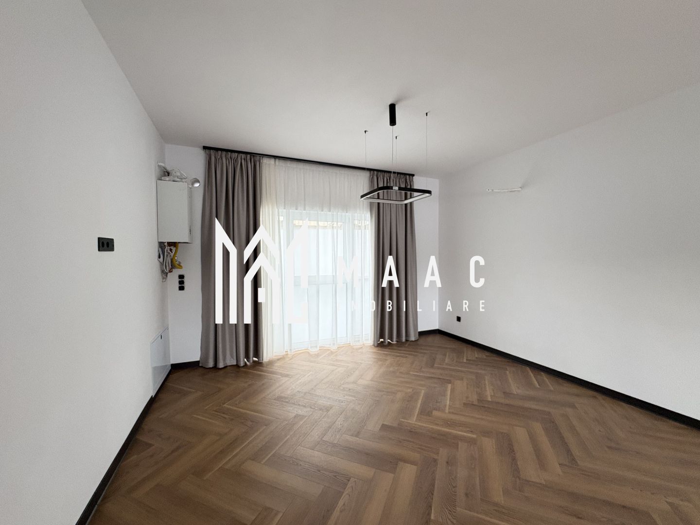 Apartament 3 Camere I Balcon I La cheie I 2 Parcări - Poză 2