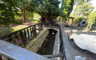 Teren deosebit cu cabană din lemn, Tocile – locație liniștită - Poză 15