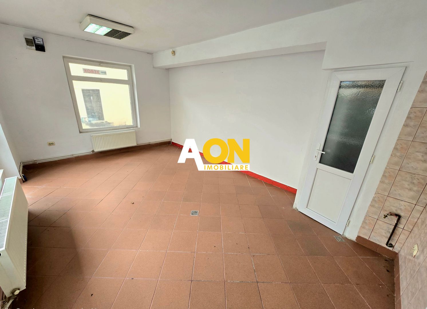 Spațiu Comercial, 15mp, Pretabil Pentru Arhivă, Cetate - Poză 2