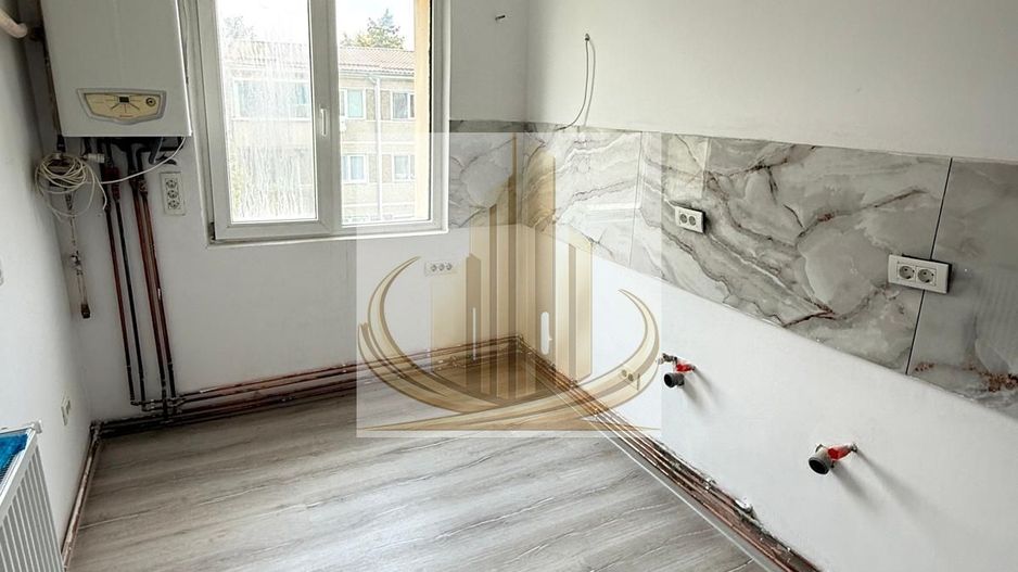 Apartament modern 3 camere, 2 băi, balcon și boxă – Zona Șagului - Poză 2