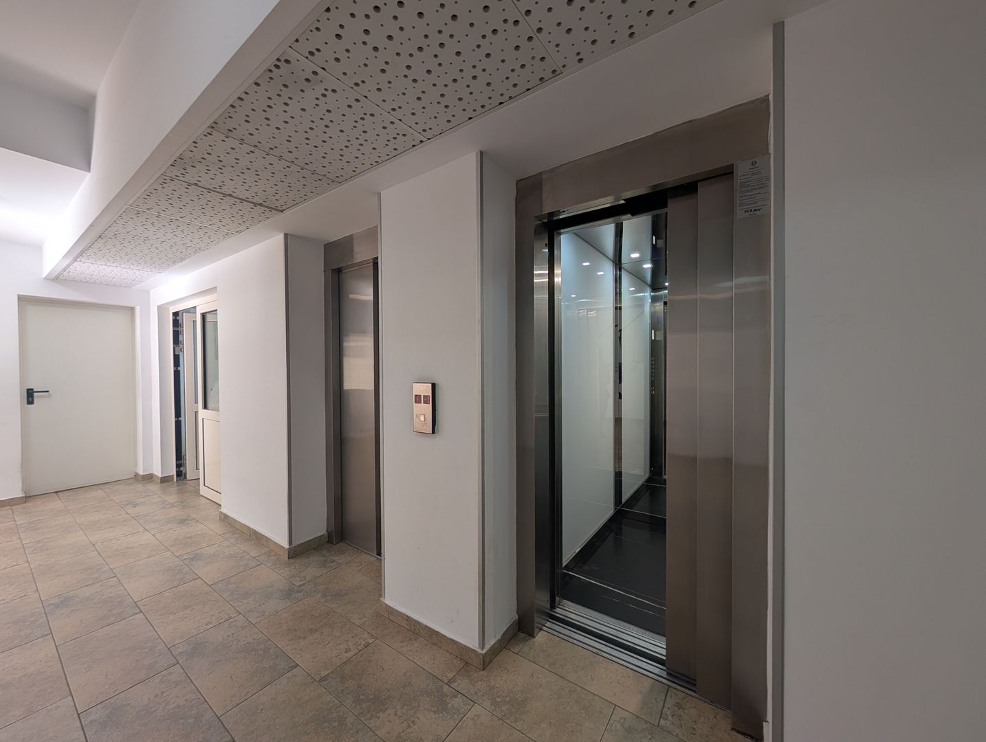 Apartament de 2 Camere Mobilat si Utilat complet + Loc de parcare - Poză 23