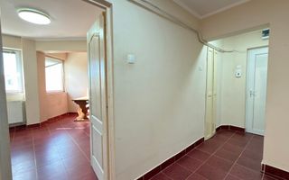 Apartament 3 camere MV1, Etaj IV / Str. Narcisei Nr.9 / Carei - Poză 3