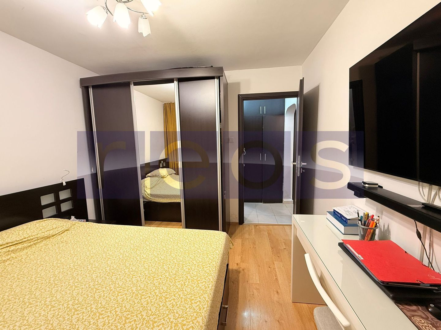 INCHIRIERE APARTAMENT DRISTOR METROU 3 CAMERE CENTRALA PROPRIE 70MP DECOMANDAT - Poză 3