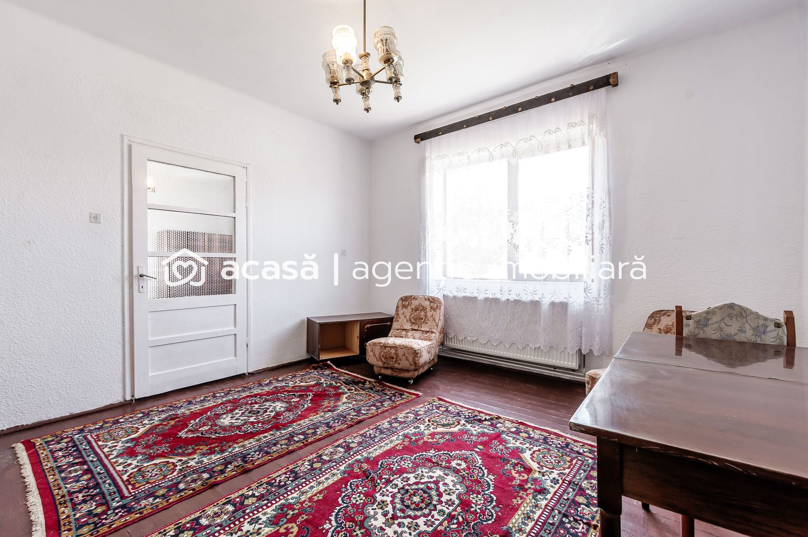 Casă cu 2 corpuri de clădire în Pecica, Arad. - Poză 6