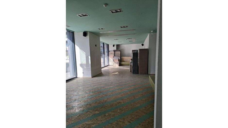 REC3001371 Spatiu de inchiriat I Vizibilitate maxima si pozitionare excelenta in - Poză 2