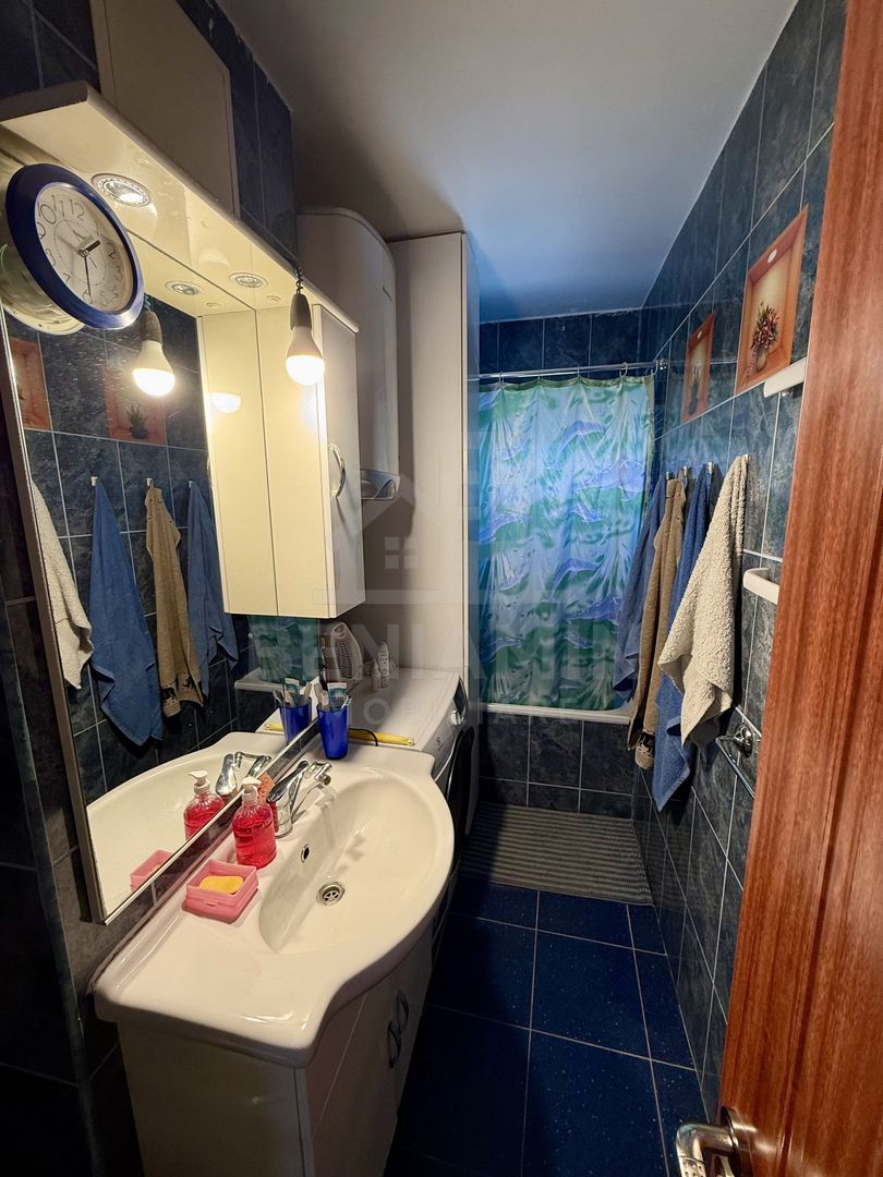 4 camere decomandat 99mp centrala mobilat Craiovita Promenada - Poză 8