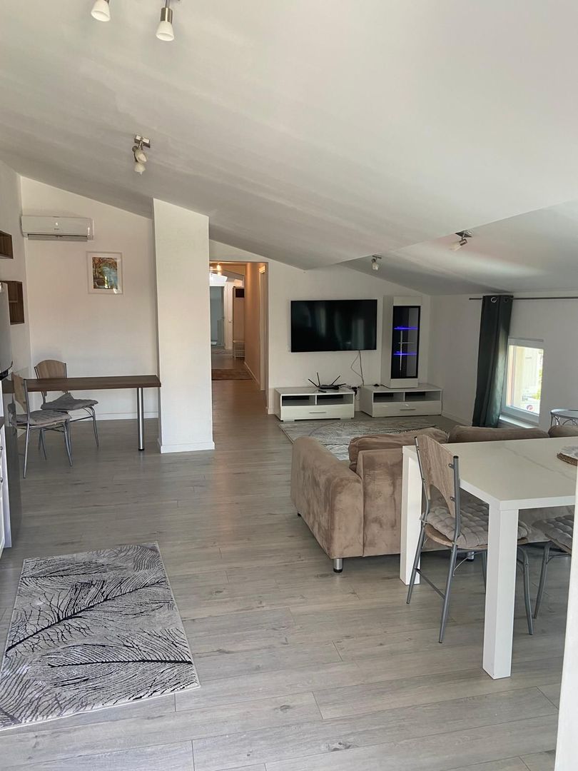 Apartament 4 camere | 3 dormitoare, 3 băi | Terasă 20 mp | parcare - Poză 10