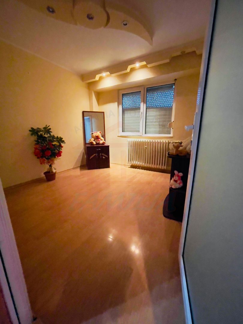 De vânzare apartament 2 camere – Micro 38, Galati - Poză 2