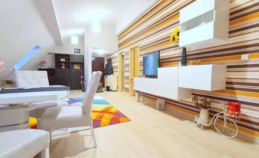 Apartament 3 camere Torontalului - Poză 1