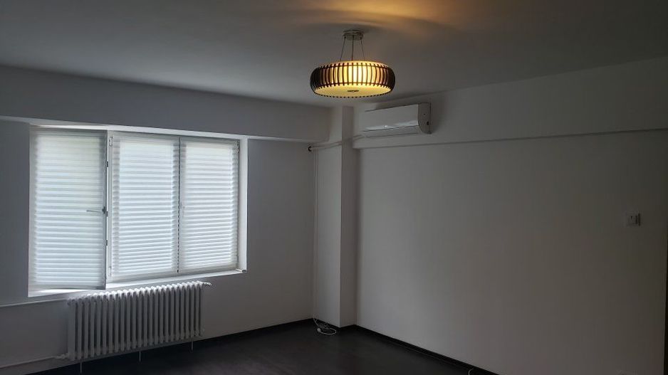 Inchiriez Apartament 2 camere - Poză 1
