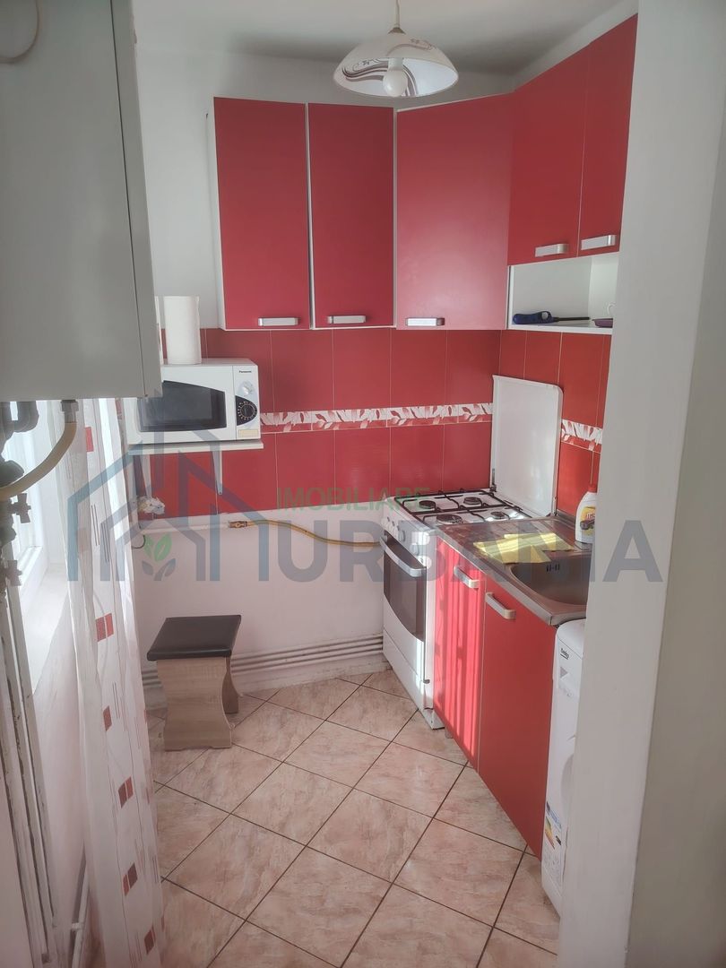 Închiriere apartament cu două camere - Poză 5