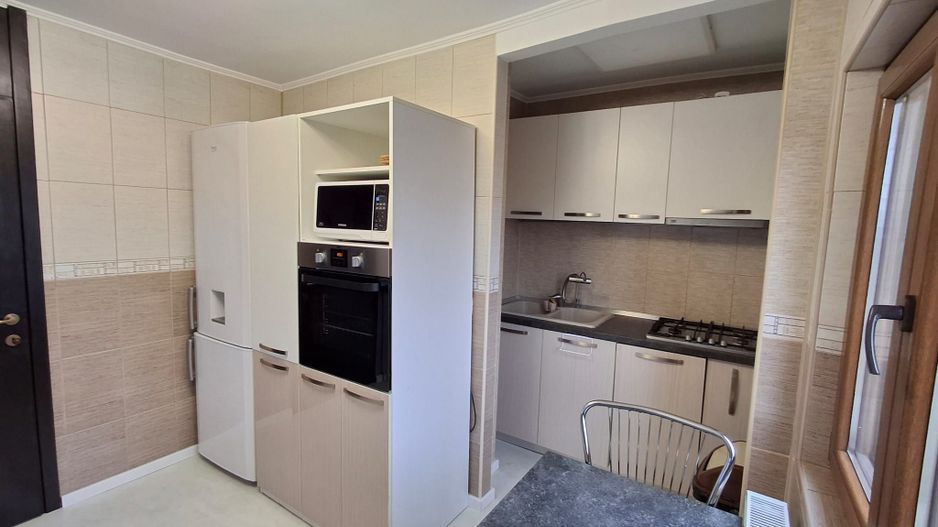 Apartament de inchiriat  2 camere Zona Decebal , Piata Muncii. - Poză 7