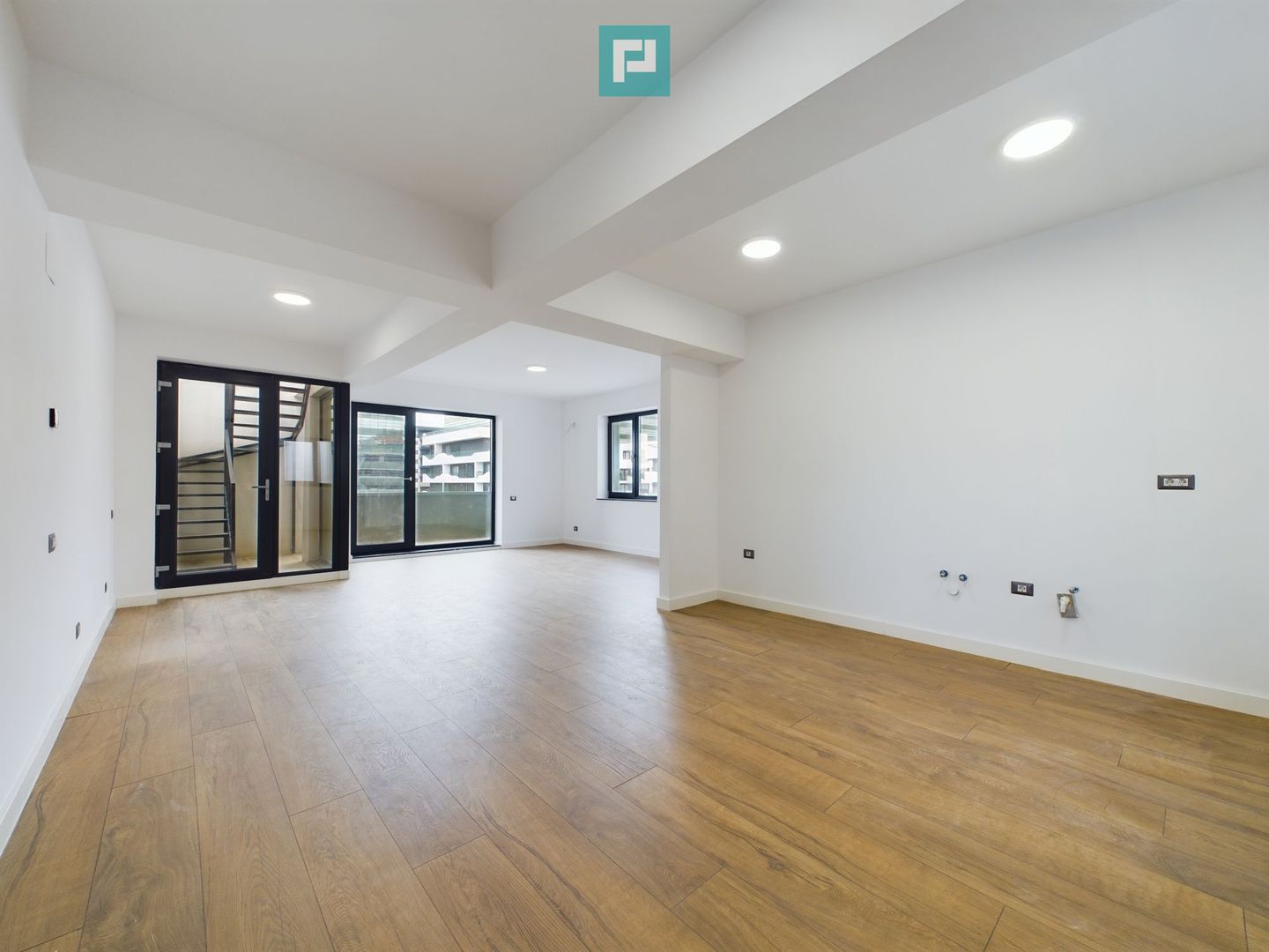 Penthouse Elegant de 4 Camere cu Terasă Panoramică, Bulevardul Pipera - Poză 10