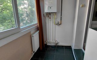 De inchiriat apartament 2 dec ,et 1, Micro 20 mobilat si utilat - Poză 4