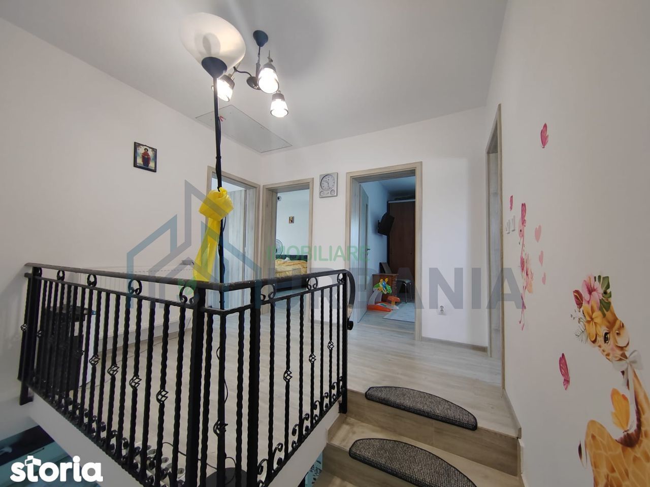 Vilă 4 camere, 2 băi, teren 488 mp, asfalt, canalizare – Bârnova - Poză 9