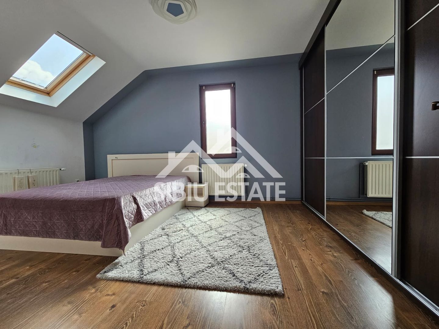 Casa de inchiriat 6 parcari - Poză 6