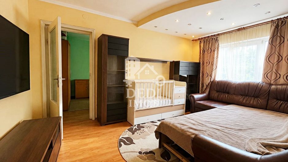 Apartament 3 camera de vânzare in zona Nufarul, Oradea - Poză 1
