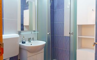 De închiriat: Apartament 2 camere cu vedere panoramică pe Bulevard - Poză 6