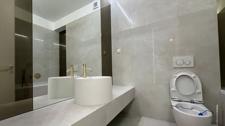 Chirie I Apartament 3 camere I Cortina North - Poză 10