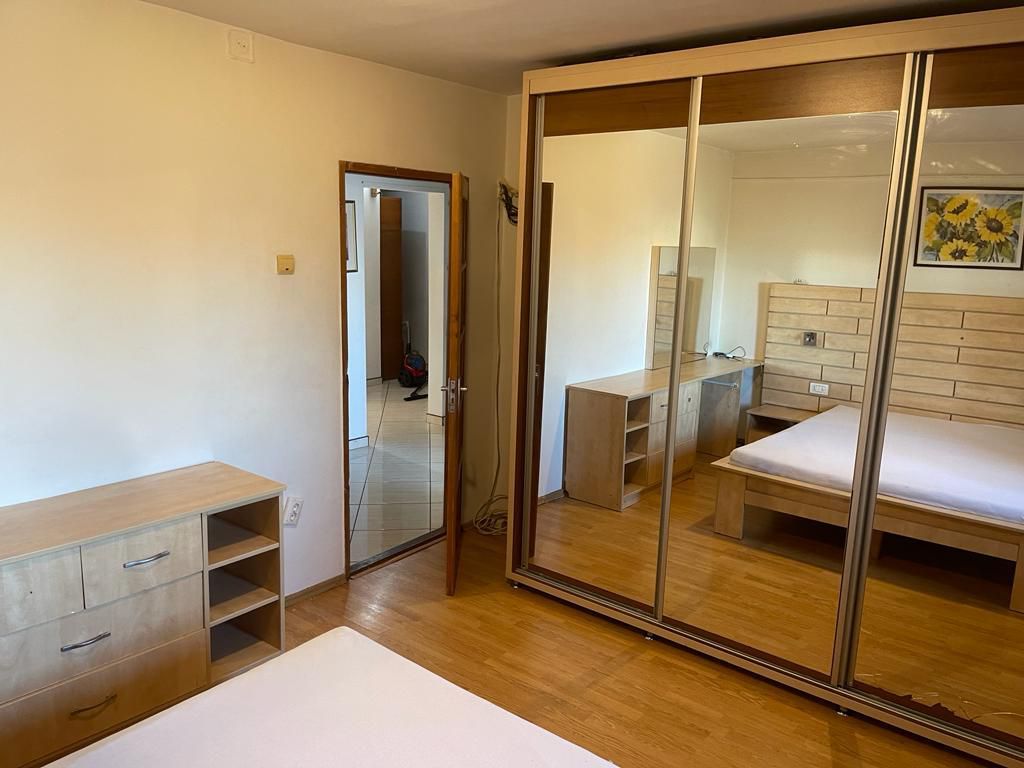 Apartament generos 4 camere zona Timocului - Poză 3