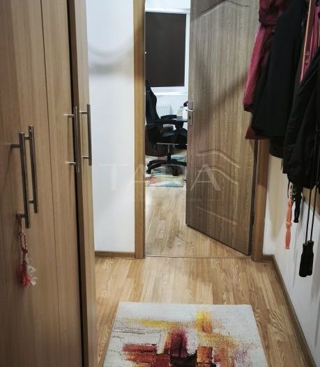 Apartament cu 3 camere, parcare inclusă, zona Eroilor. - Poză 4