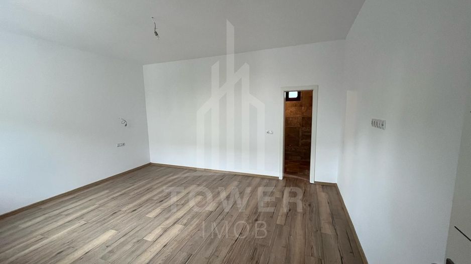 Casă nouă  cu 8 camere, 5 băi și curte – 220 mp utili – 480.000€ - Poză 7