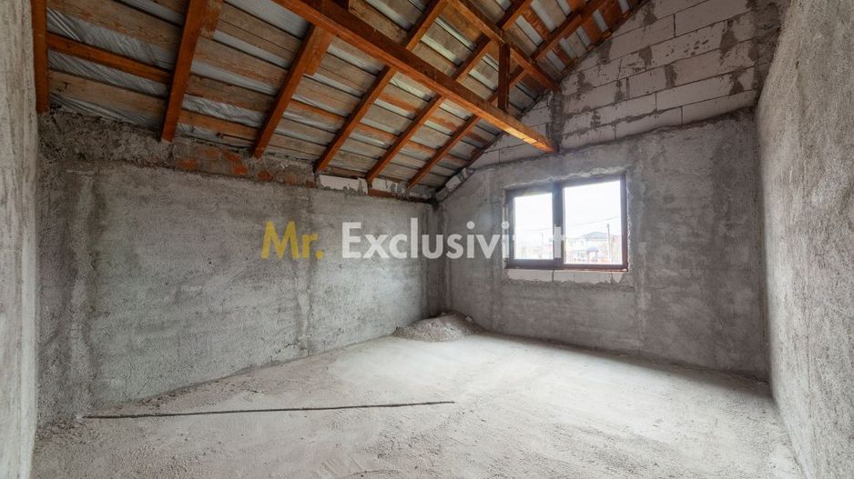 Casa sptioasa cu potential real in Maracineni la 5 pasi de Pitesti-Arges! - Poză 9