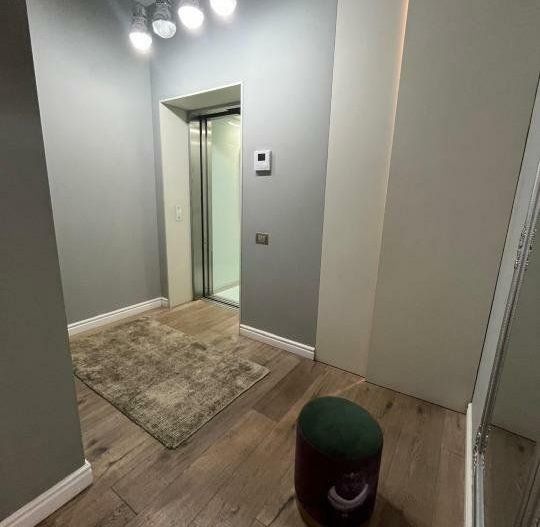 Proprietar vand apartament penthouse 5 camere - Poză 3