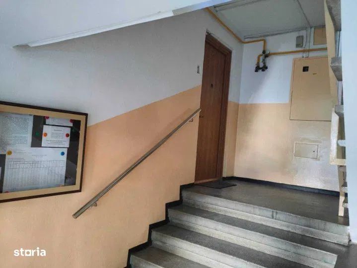Apartament 3  camere Drumul Taberei Bloc Reabilitat - Poză 3