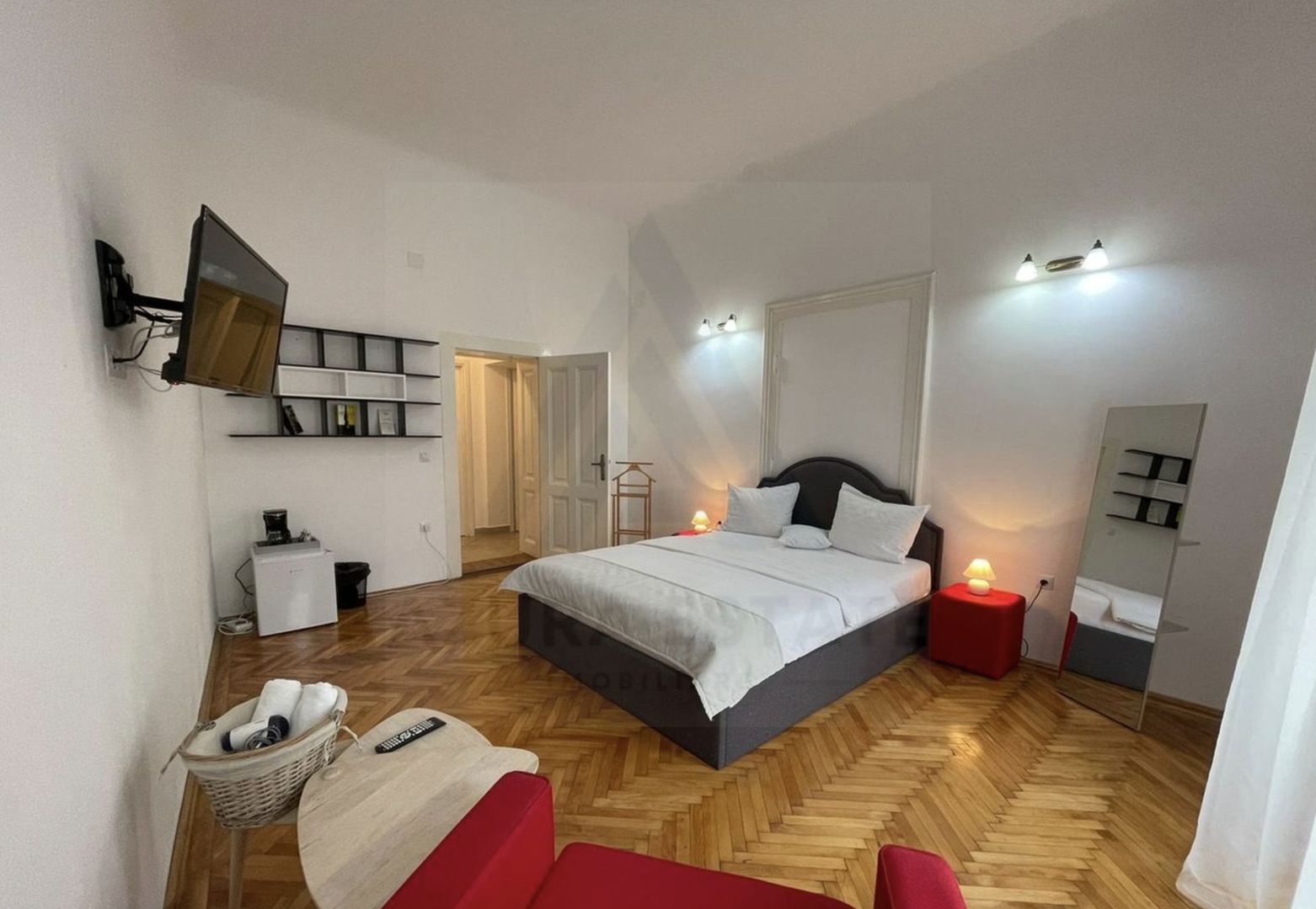 Apartament 3 camere la casă 106 mp utili 3 bai pivnita Ultracentral - Poză 9