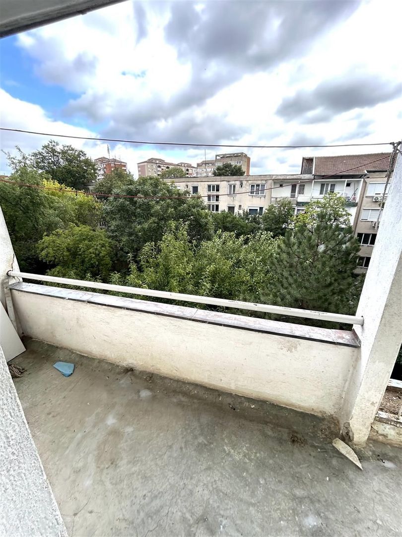 Apartament cu 2 camere semidecomandat zona Rogerius - Poză 6