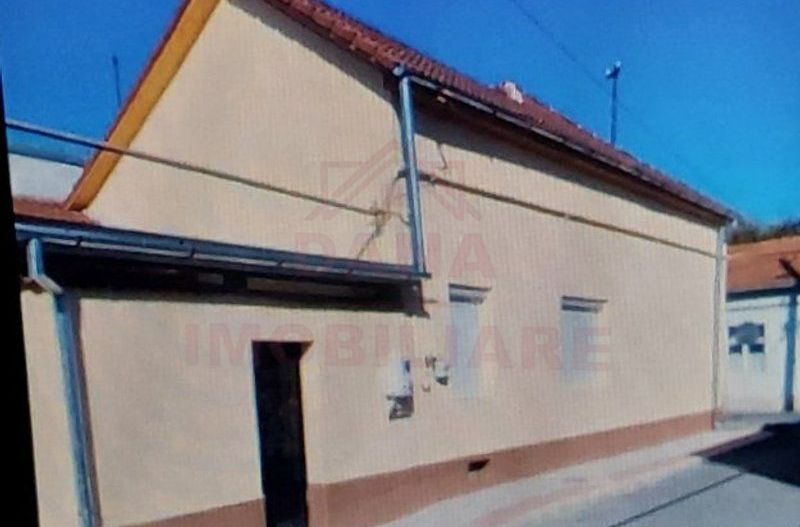 CASĂ ÎN CARANSEBEȘ \ ZONĂ CENTRALĂ / 150mp utili /DISPONIBILĂ IMEDIAT - Poză 13