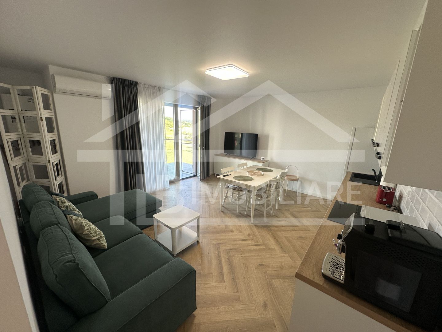 Apartament cu 3 camere, 72mp, parcare, Zona Green Residence - Poză 2