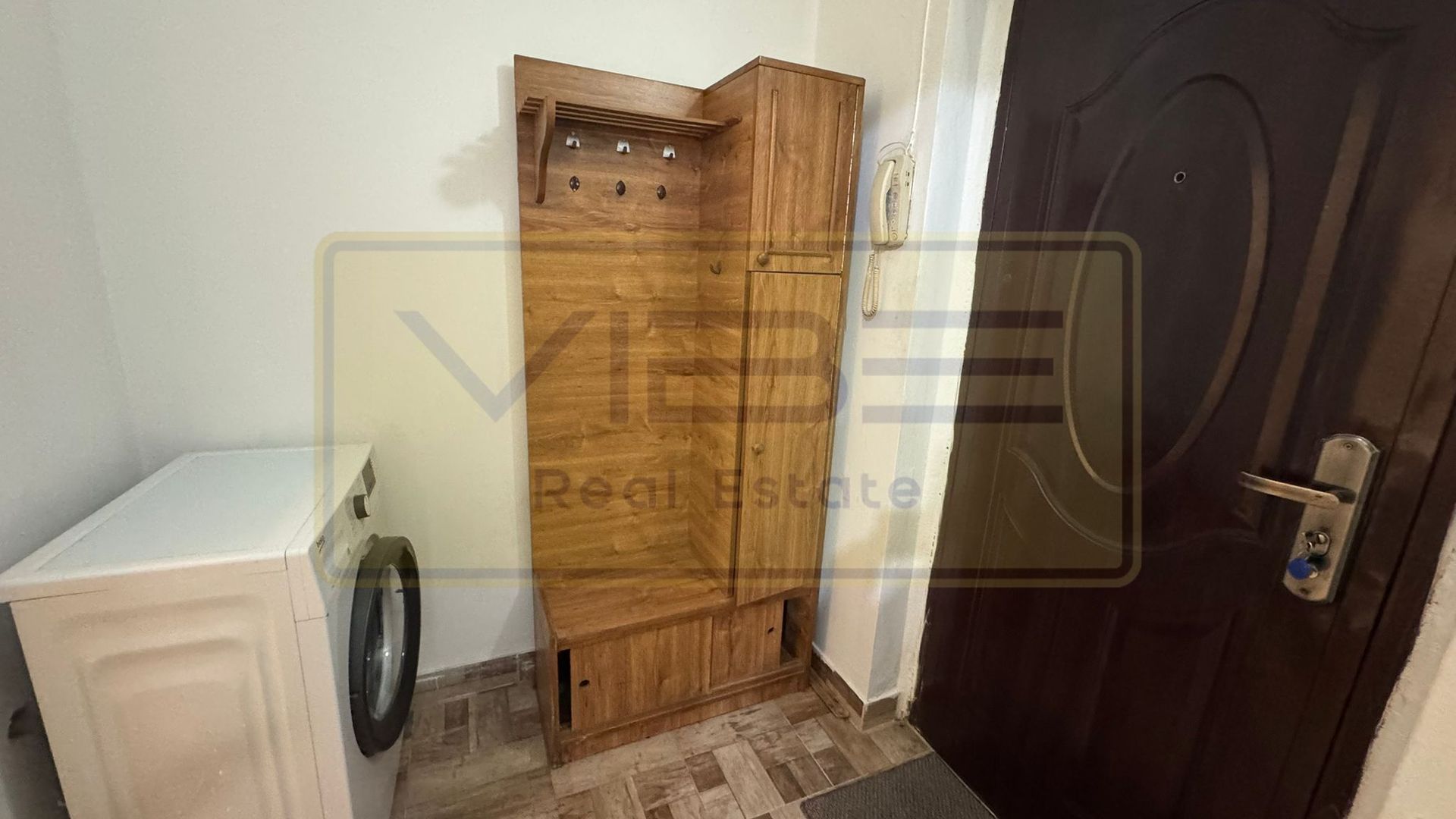 Garsoniera Podu Ros 10 min Centru Palas Mall - Poză 9