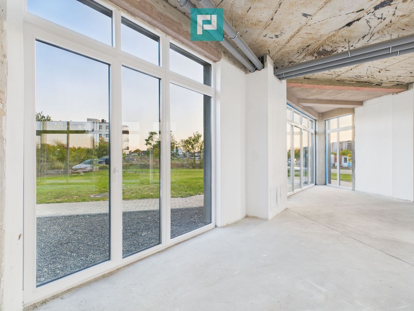 Spațiu comercial 208 mp + 5 parcări, Zona Aradului - Poză 5