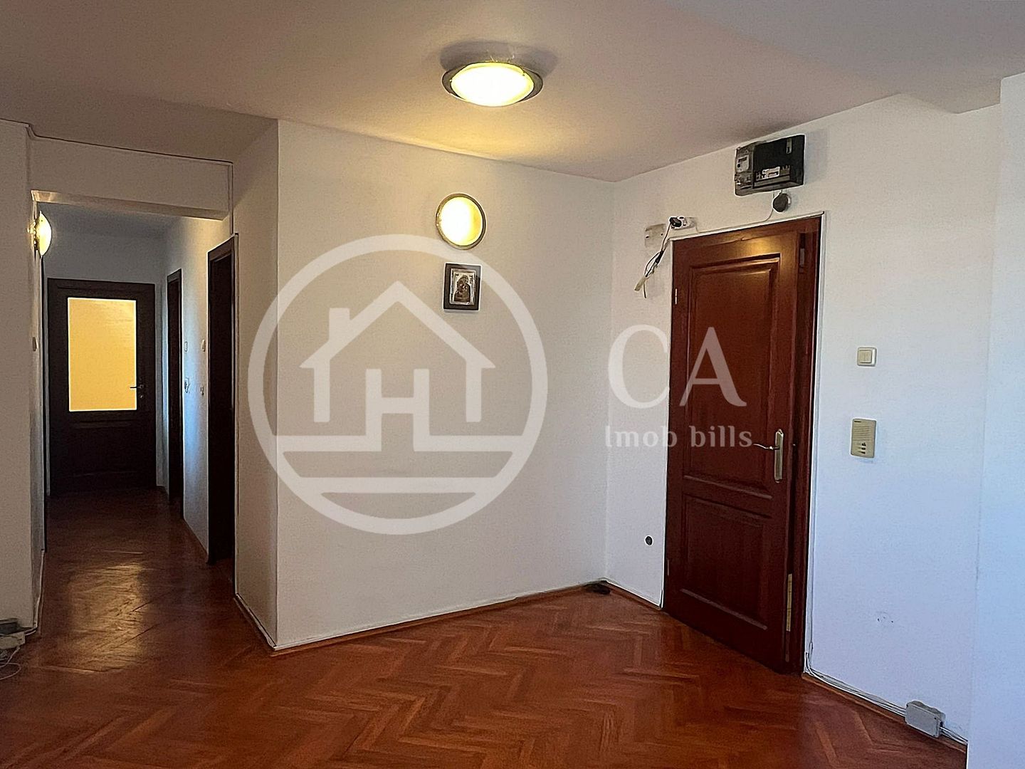 Apartament cu 4 camere de vanzare Ultracentral Oradea - Poză 8