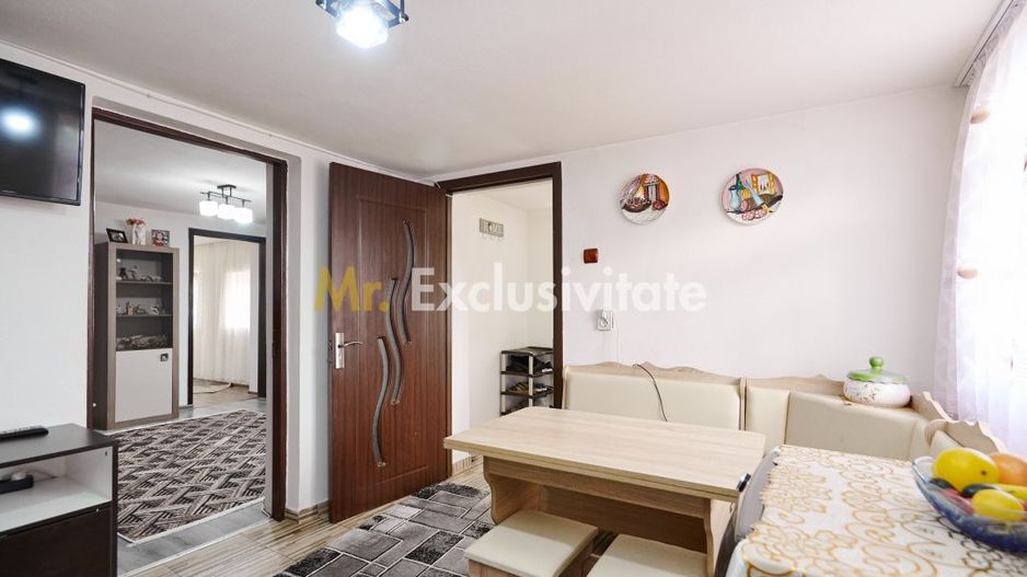 Casa  + anexa în Com.  Petresti, Sat Gherghesti - Dambovița - Poză 9