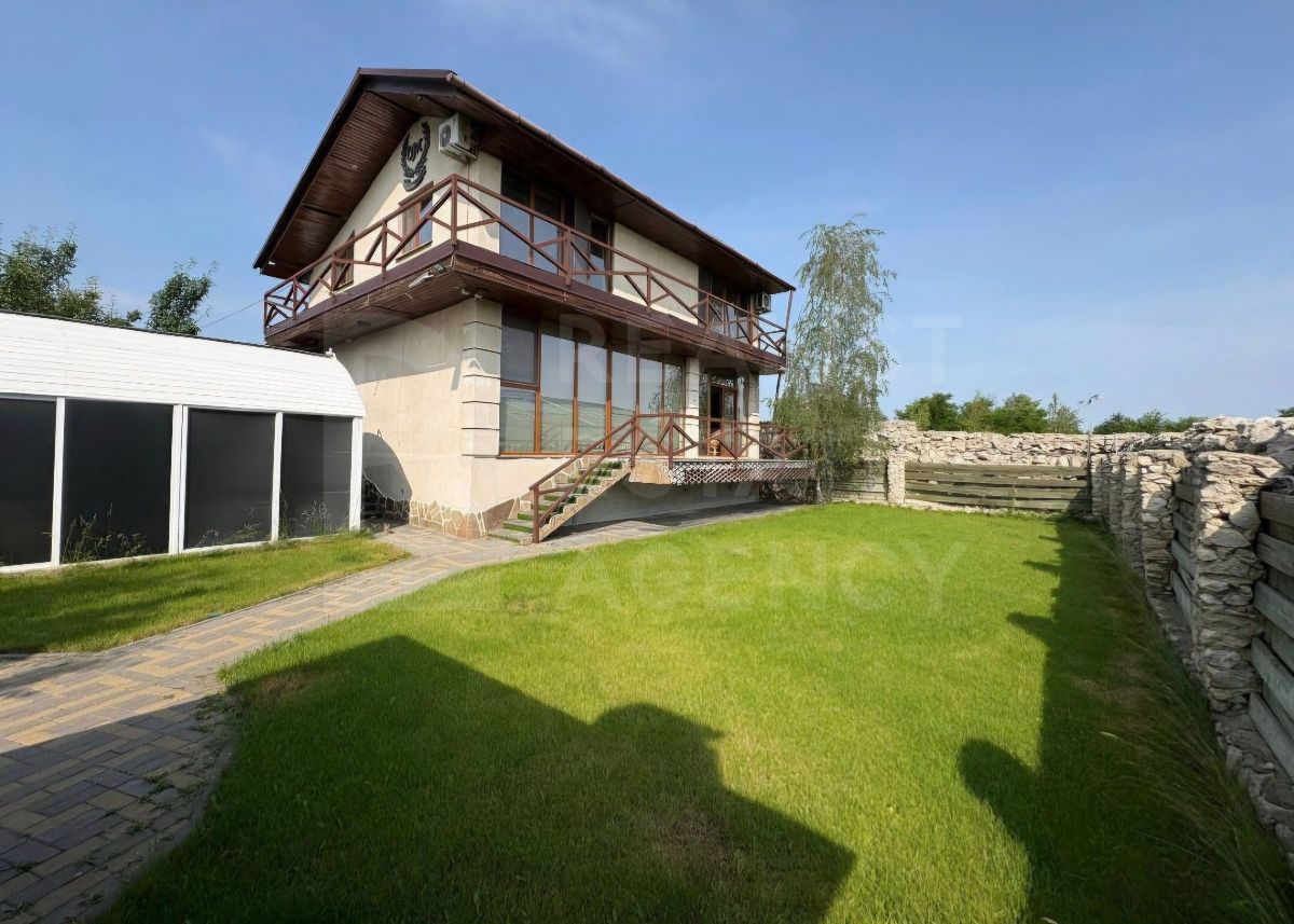 Chirie, casă, 2 nivele, 5 camere, str. Preot Fiodor Potîrcă, Trușeni - Poză 1